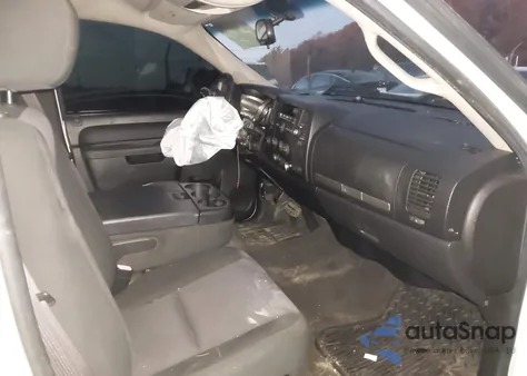 2010 Chevrolet Silverado 1500 Lt from USA, damaged, VIN 1GCYKSE29AZ245380